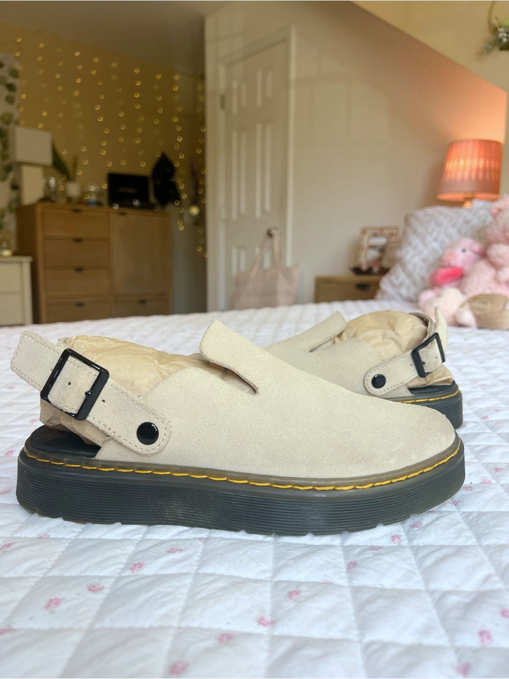 Dr. Martens Carlson Suede Mules Slingback Sand — E.H.Suede Beige Size 8